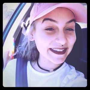 Meet your Posher, Shaira